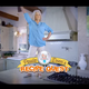 Illustration for article titled Paula Deens New Game Commercial Is Totally Batshit